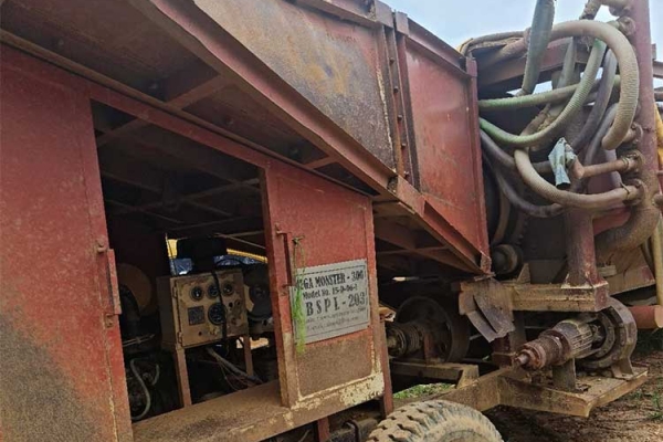 mining-15-750x1000D4F55B2C-2479-92EE-D75B-7E3B15B4BAED.jpg